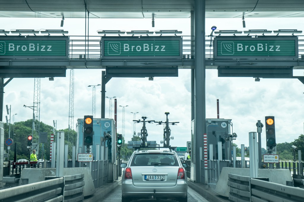 Fahrt über die Øresund-Brücke (vh/pp)