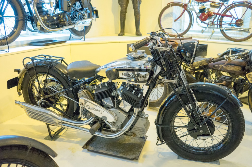 Altes Motorrad im Husqvarna Museum (pp)