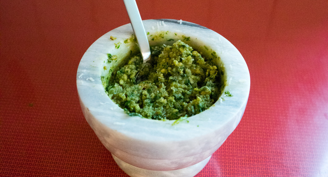 Rucola-Basilikum-Pesto