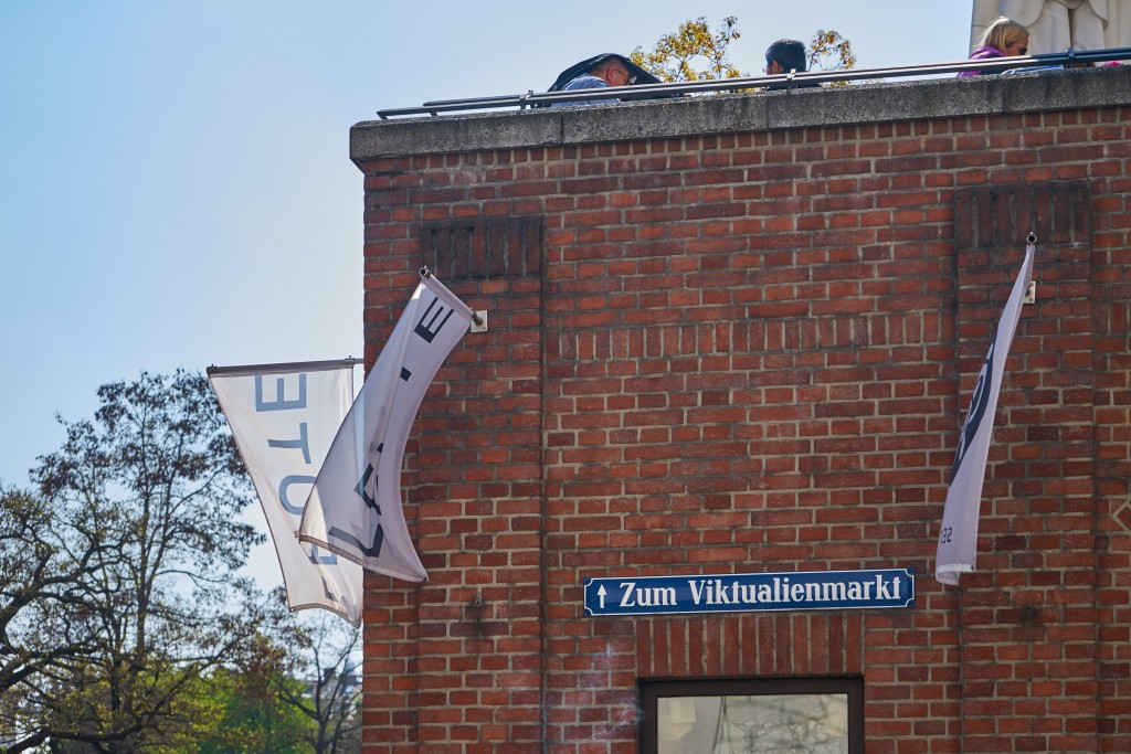 Zum Viktualienmarkt (vh)