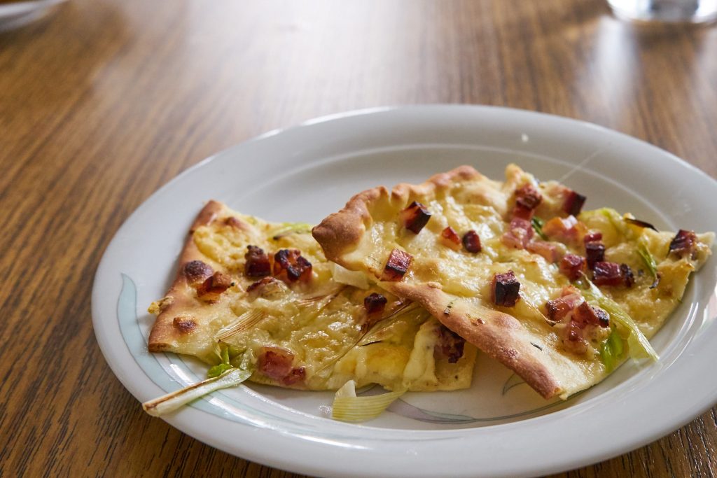 Flammkuchen mit Fertigteig und Rezept von Tante Fanny – verenapraher