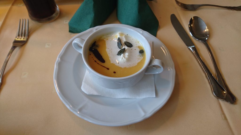 Die Suppe im Tiroler Hof Kufstein.