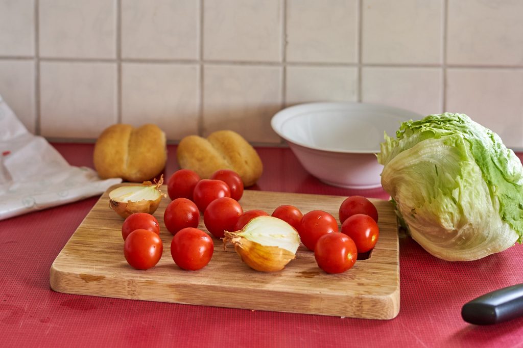 Tomaten und Zwiebel.