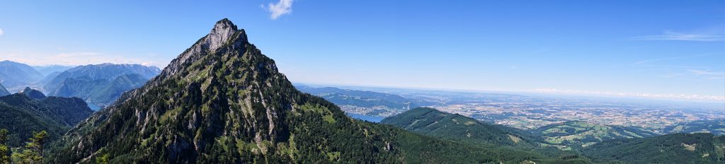 Panoramablick auf den Traunstein