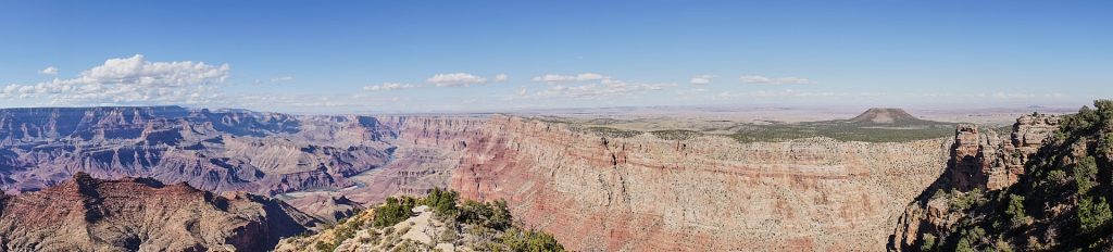 Ausblick vom Desert View über den Canyon.
